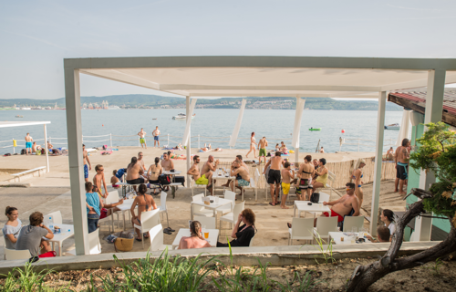 Things to do-beaches-Študent